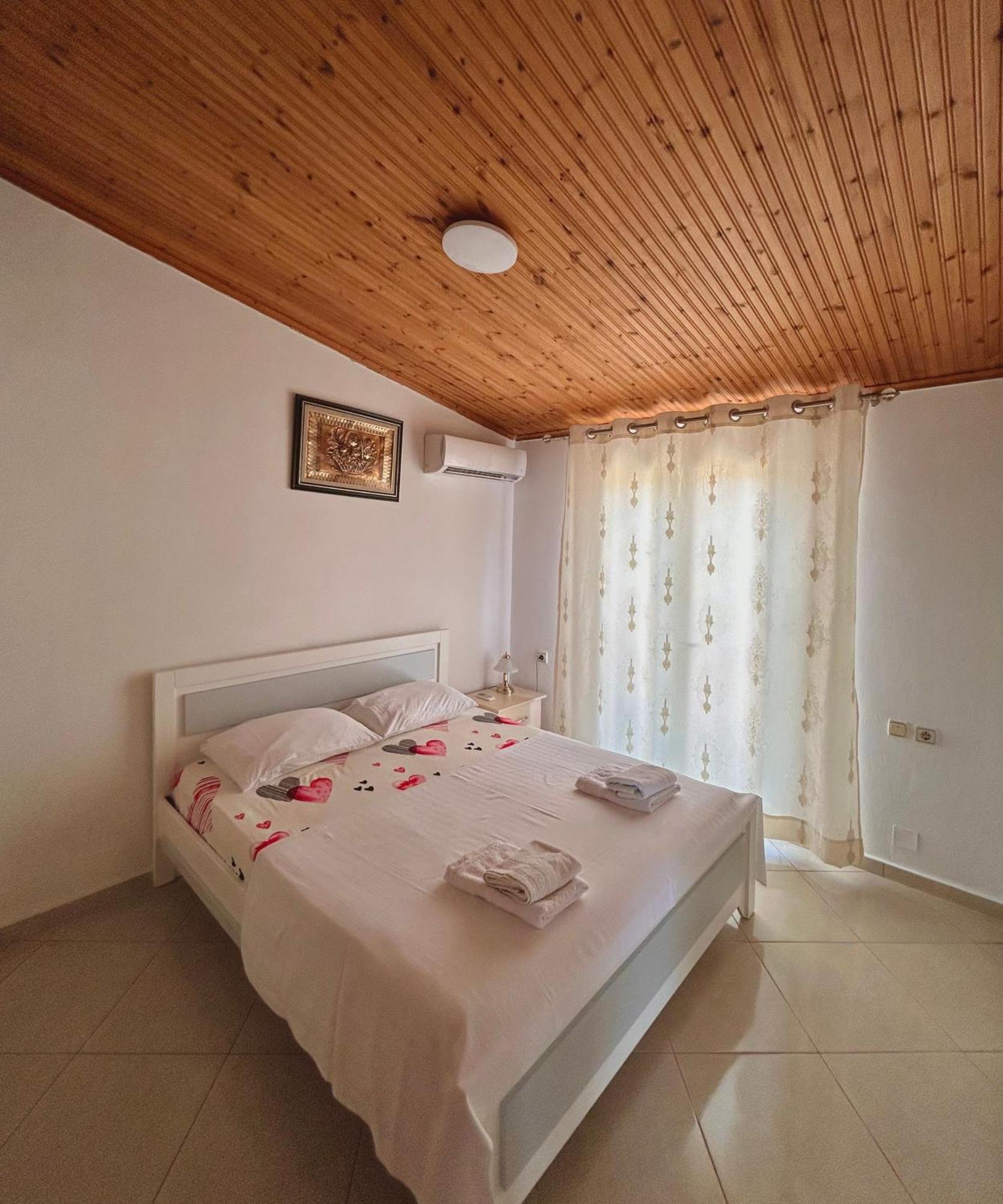 Guesthouse Nedin Ksamil Eksteriør bilde